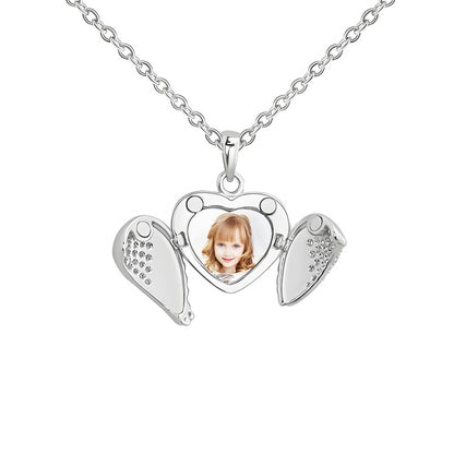 Heart-Shaped Photo Pendant Jewelry Set - Diamond-Cut Pendant with Engravable Bracelet